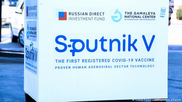 Merkel, Macron, Putin discuss Sputnik V vaccine | News | DW | 31.03.2021