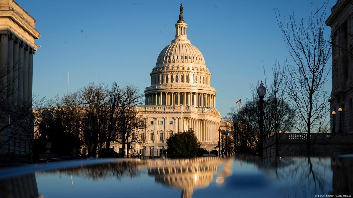 US Senate Passes $1.2 Trillion Infrastructure Bill – DW – 08/10/2021