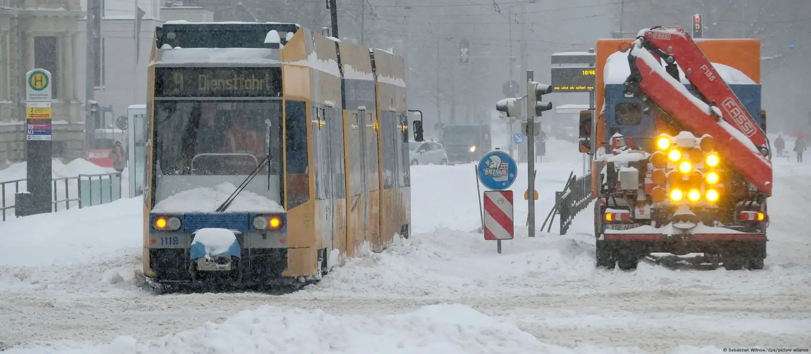 Снежный коллапс в Германии: как зима застала страну врасплох – DW –  09.02.2021