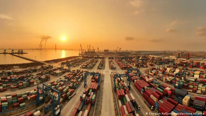 Китайский экспорт на фоне пандемии вырос на рекордные 60 процентов