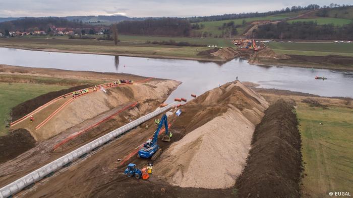 The Eugal pipeline is laid across the Elbe
