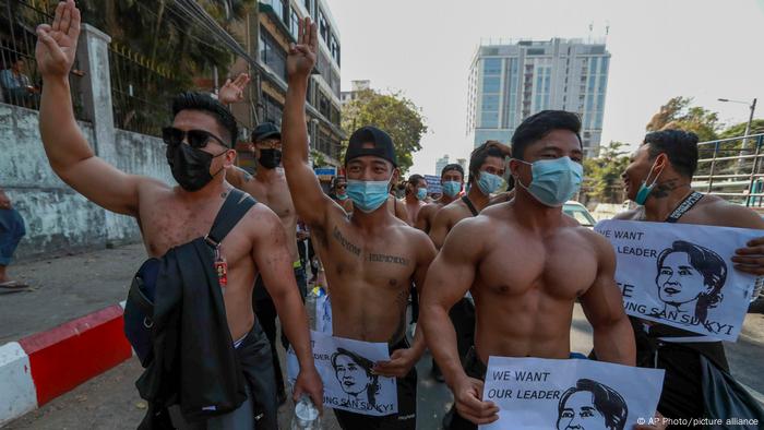Myanmar Proteste nach Militärputsch Myanmar Proteste nach Militärputsch