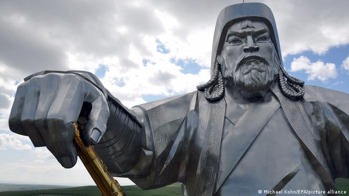 Преди 100 години е обявена независимостта на Монголия. Тя е