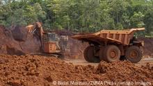 28.03.2019
March 28, 2019 - Soroako, South Sulawesi, Indonesia - Heavy equipment transports the topsoil before nickel mining is carried out in the PT. Vale Indonesia in Soroako, East Luwu, South Sulawesi, Thursday, March 28, 2019. PT. Vale Indonesia is the largest producer of matte nickel in Indonesia and accounts for around 5 percent of world nickel production. This year, the global company headquartered in Brazil will have a new mining area of ??350 hectares to increase production. The main destination for marketing is Japan. In 2017, nickel matte produced by the company amounted to 76.81 tons or decreased compared to 2016 amounting to 77.58 tons Soroako Indonesia PUBLICATIONxINxGERxSUIxAUTxONLY - ZUMAn230 20190328_zaa_n230_404 Copyright: xBasrixMarzukix 