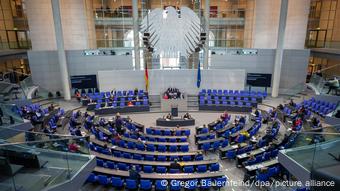 Για πρώτη φορά η γερμανική βουλή συζήτησε το θέμα των ελληνικών διεκδικήσεων