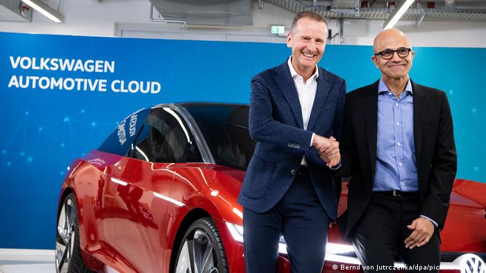 Главы Volkswagen и Microsoft Херберт Дис и Сатья Наделла