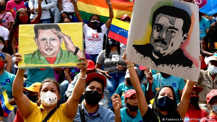 Caracas I Pro und Gegen Demo am Youth Day in Venezuela