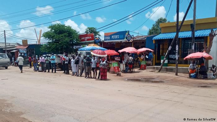 Mosambik I Plaetze ohne Soziale Distanz in Maputo
