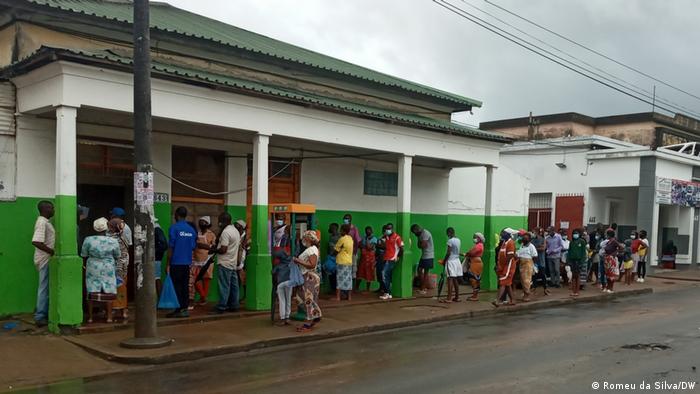 Mosambik I Plaetze ohne Soziale Distanz in Maputo