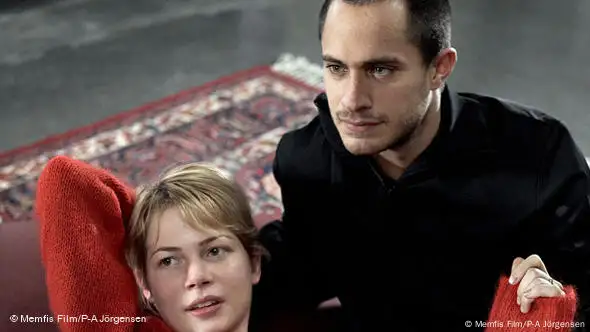 Michelle Williams (Ellen) und Gael Garcia Bernal (Leo) in "Mammut" (Foto: Memfis Film/P-A Jörgensen)