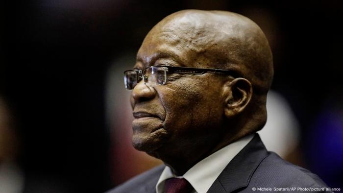 Jacob Zuma: South Africa jails ex-president for 15 months | News | DW | 29.06.2021