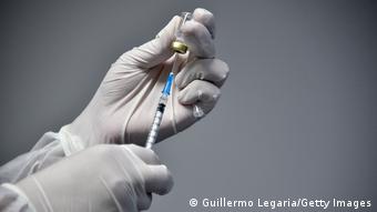 Symbolbild I Erste PFIZER Impfdosen erreichen Kolumbien