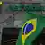 Bandeira do Brasil diante da sede da Petrobras