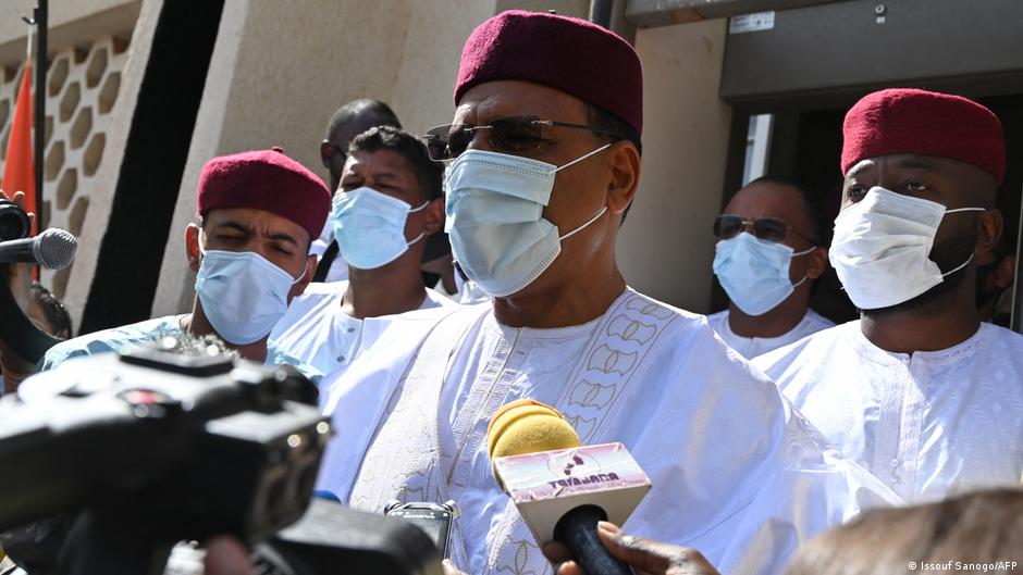 Niger′s new president begins battle to stabilize country | Africa | DW - Vimarsana News