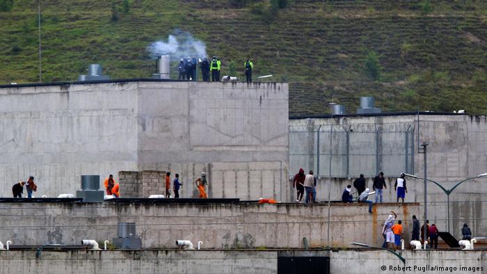 Esta foto de archivo muestra un amotinamiento ocurrido en un centro penitenciario de Cuenca, Ecuador, el 23.02.2021.