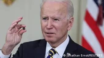 USA Washington | Joe Biden unterschreibt Dekret um die Versorgung von Semiconductor Chips zu verbessern