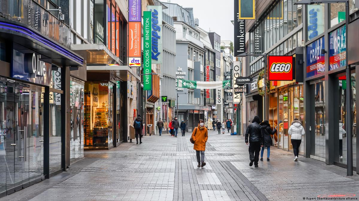 Germany plans to extend lockdown to March 28 DW 03/02/2021