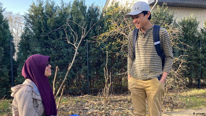 Menjadi Anak Autis Di Rantau Dari Susah Bicara Kini Bahkan Bisa Bantu Orang Tua Negeri Orang Kisah Unik Warga Indonesia Di Jerman Dw 02 04 2021