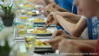 Μαθητές, σχολείο, λέσχη