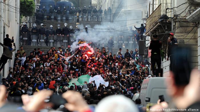 Eine Demonstration der Bewegung Hirak in Algerien