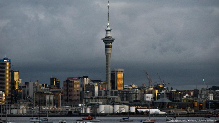 Coronavirus Digest New Zealand S Auckland Goes Back Into Lockdown News Dw 27 02 2021