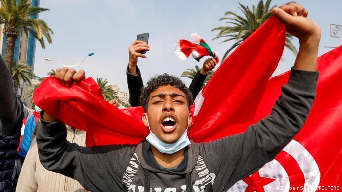 Demonstration für die islamische Ennahda-Partei in Tunesiens Hauptstadt Tunis 