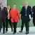 Vorne v. l.: der Ministerpräsident von Rheinland-Pfalz, Beck, Bundeskanzlerin Merkel und der Ministerpräsident von Sachsen, Tillich (Foto: AP)