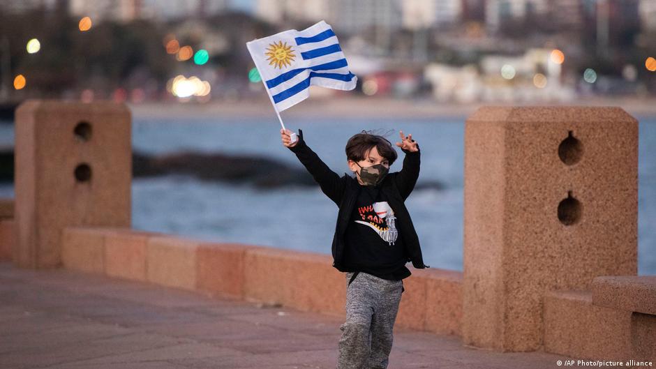 COVID19 Uruguay da por finalizada la emergencia sanitaria DW 06