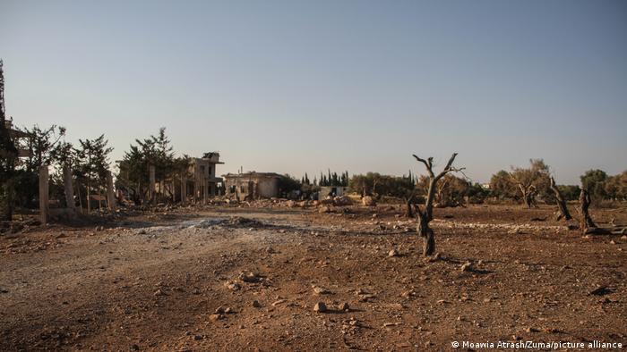 Syrien Von Bomben und Dürre verwüstete Gegend in Binnisch
