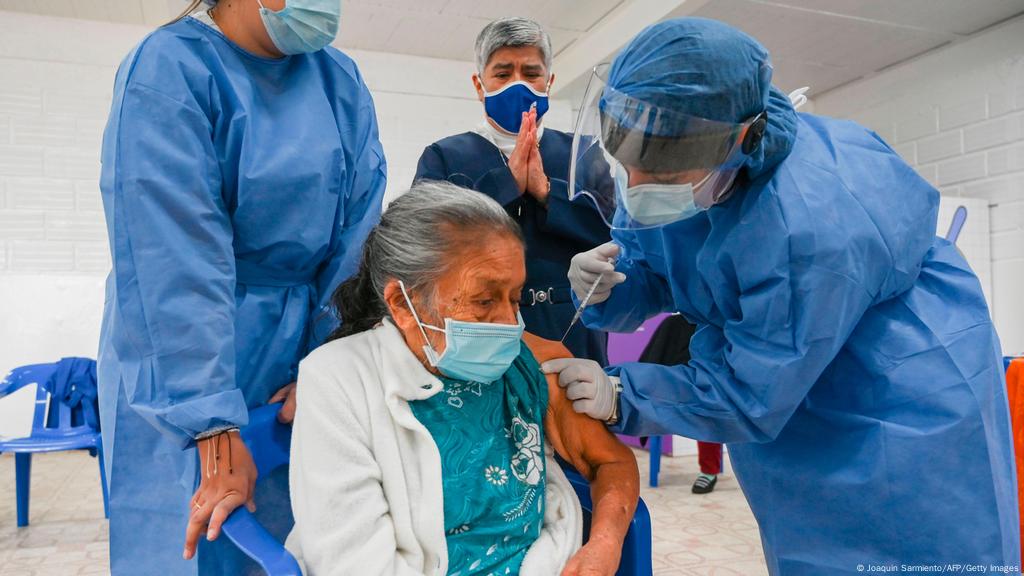 Coronavirus Hoy Colombia Se Acerca A Meta De Vacunar A 1 Millon De Personas En Un Mes El Mundo Dw 13 03 2021