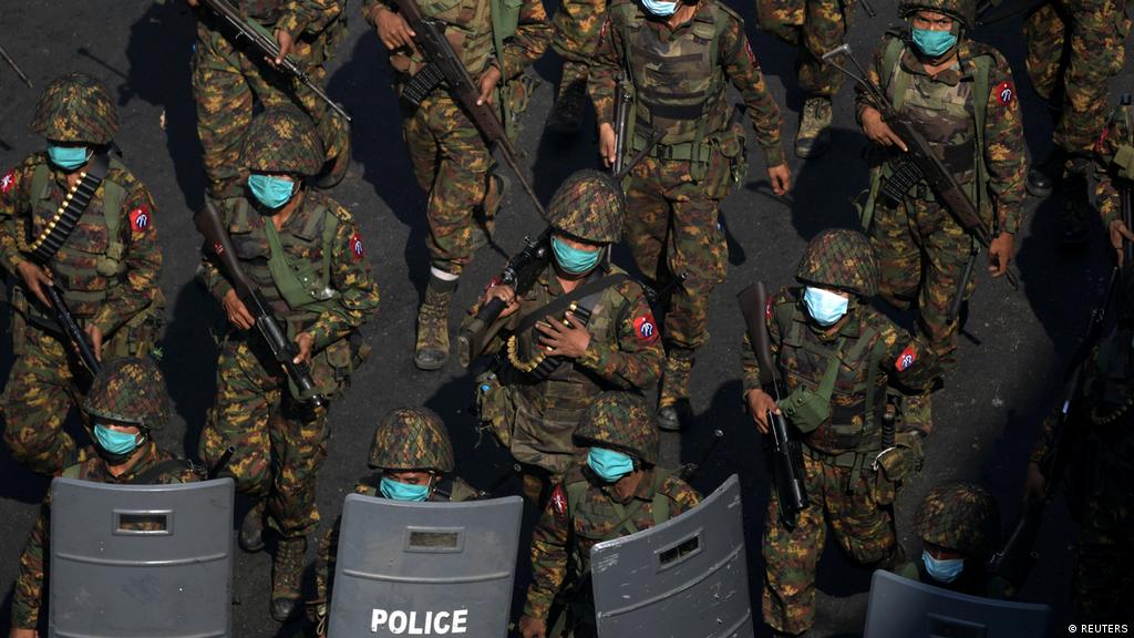 Myanmar Coup Military Cracks Down On Free Speech Press Freedom Asia An In Depth Look At News From Across The Continent Dw 10 03 2021