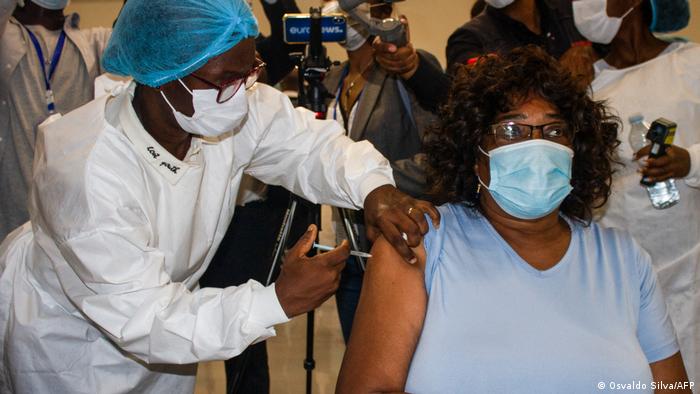 Angola Corona-Pandemie | Beginn Impfung