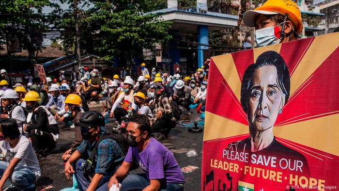 Myanmar I Free our Leader Proteste