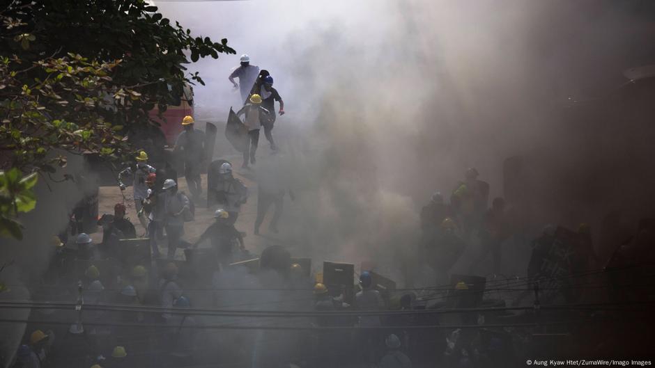 BM: Myanmar'daki protestolarda 38 kişi öldü