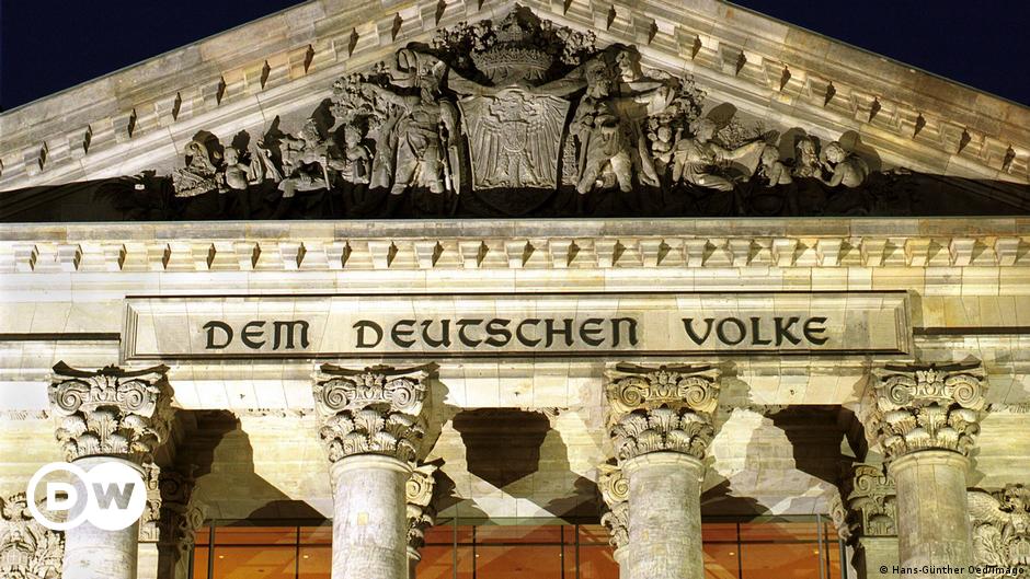 Der Bundestag: Ein Parlament der Akademiker?