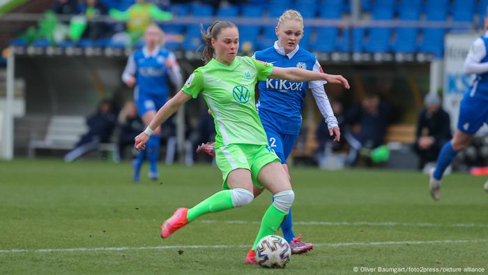 Women S Bundesliga Roundup Bayer Leverkusen On The March Sports German Football And Major International Sports News Dw 08 03 2021
