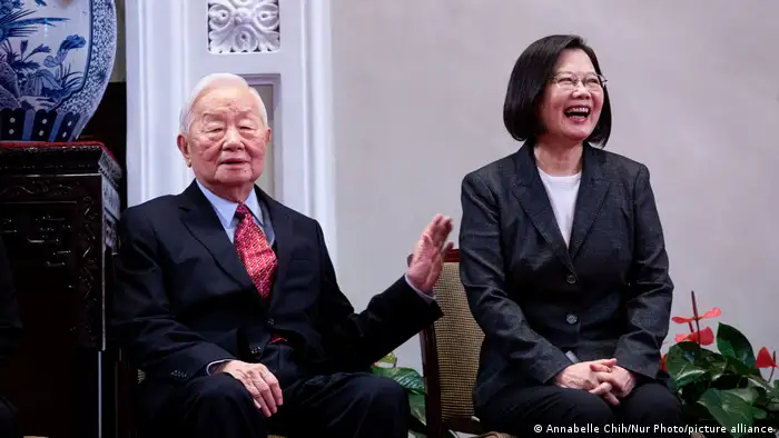 Taiwan l Präsidentin Tsai Ing-Wen tirfft Morris Chang, TSMC