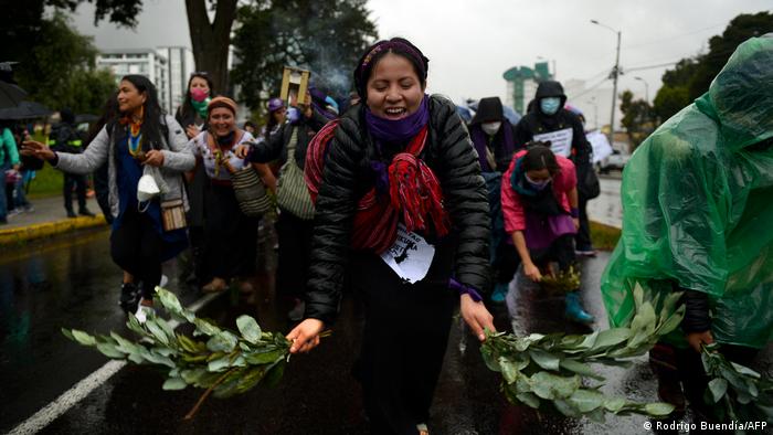 Foto de manifestantes en Ecuador