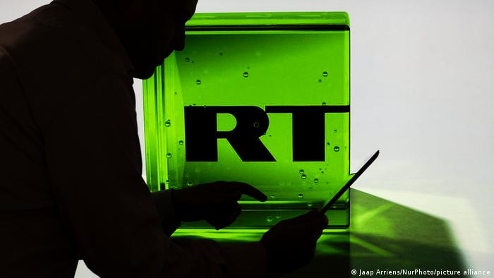Пропаганден инструмент на Кремъл: държавният ТВ-канал RT има свои програми включително за Германия и САЩ