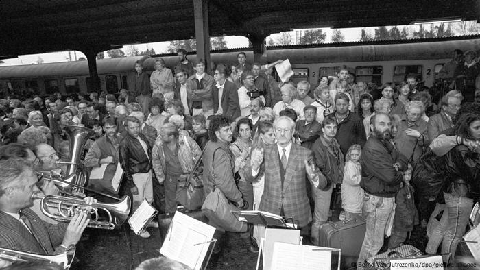 East German refugees arriving in West German Helmstedt via Warsaw