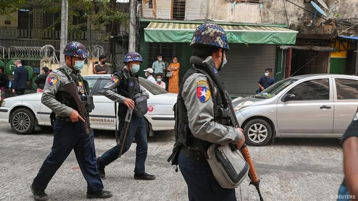 Weltspiegel 12.03.2021 | Myanmar | Polizeieinsatz vor Gerichtsgebäude in Yangon