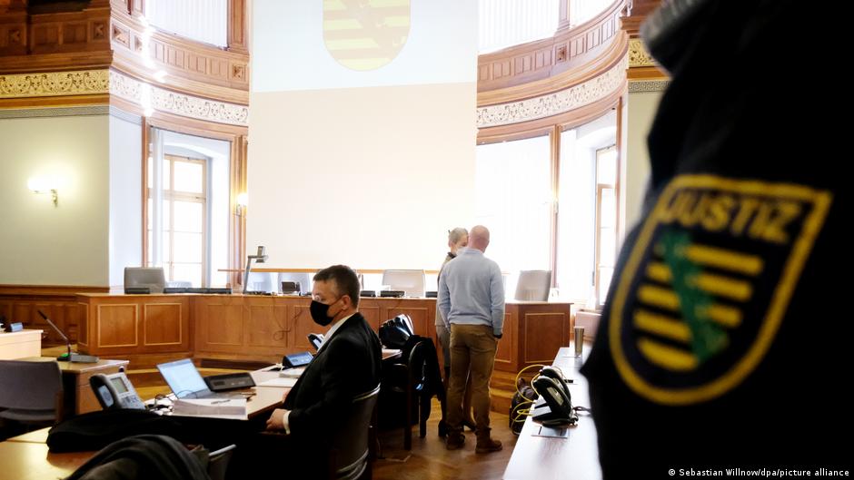 Germany: Former soldier handed suspended sentence after stockpiling weapons | News | DW - Vimarsana News