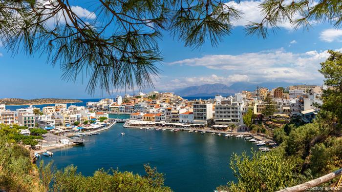 How Is Crete Preparing For The New Tourist Season Dw Travel Dw 19 03 21