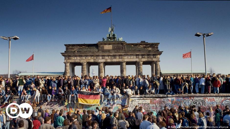 Streitfall: Wie ein Zettel zum Fall der Berliner Mauer nach Bonn kam