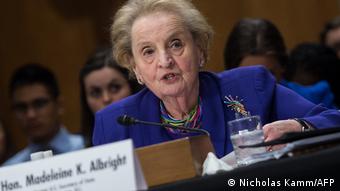 USA Politik l Madeleine Albright, Senat