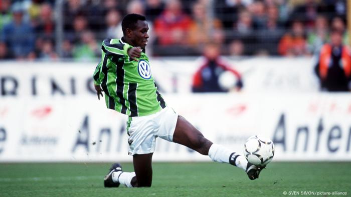 Charles Akonnor in action for Wolfsburg.