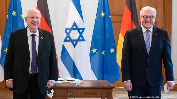 Der israelische Präsident Reuven Rivlin und Bundespräsident Frank-Walter Steinmeier im Schloss Bellevue Der israelische Präsident Reuven Rivlin und Bundespräsident Frank-Walter Steinmeier im Schloss Bellevue