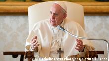 March 18,2021 : Pope Francis meets in Audience the Community of the Pontifical Belgian College in the Vatican
