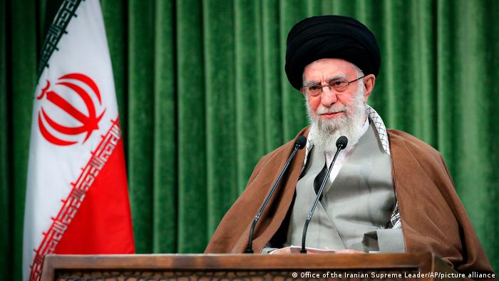 علی خامنه‌ای