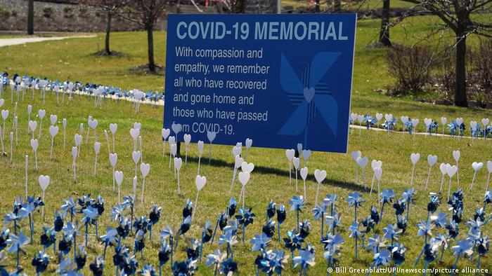 USA Memorial im St. Louis Hospital | Gedenken an Corona-Tote